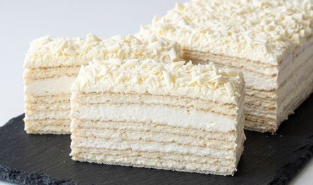 Beli Anđeo Torta: Nežnost i luksuz u svakom zalogaju