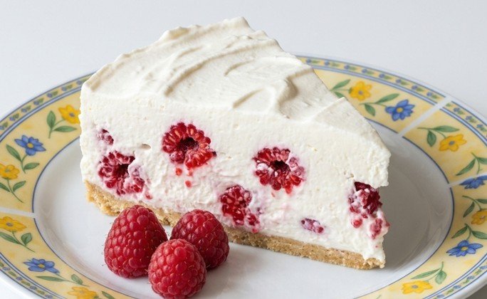 Brza Malina Torta: Osvežavajuća kraljica letnjih trpeza