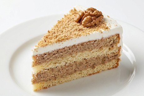 Svečana Orah Torta: Ponos svake domaćinske trpeze