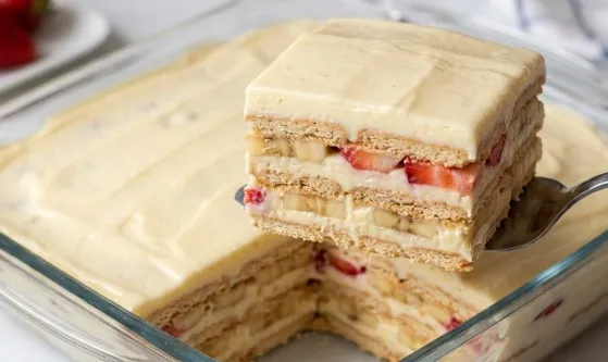 Voćna no-bake torta: Umetnost slatke harmonije