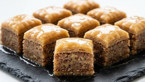 Nepečena Baklava: Sočna fantazija od oraha i keksa gotova za pola sata