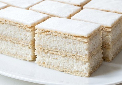 Kokos Rozen Torta: Kraljica ravnih linija i nežnog ukusa