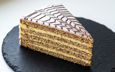 Esterhazi Torta: Aristokratski užitak koji mami uzdahe