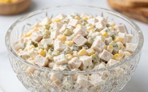 Kremasta Pileća Salata: Luksuzni zalogaj koji nestaje prvi sa stola