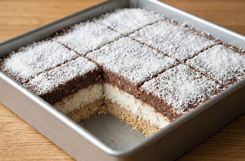 Pesak Torta: Kremasta fantazija u tri boje