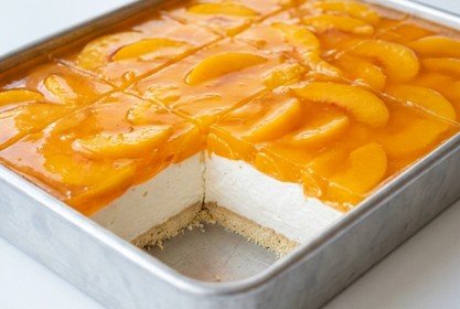 Breskva Jogurt Tepsija: Krunisano letnje savršenstvo bez pečenja