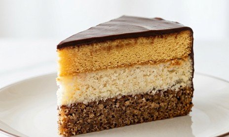 Pesak Torta: Arhitektonsko čudo u tri boje
