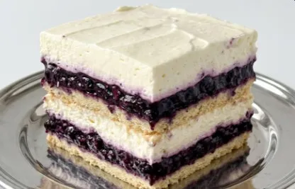Domaća Borovnica Maskarpone Torta: Umetnost slatke harmonije