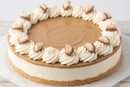 Bela Kinder Torta: Umetnost slatke harmonije