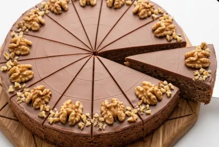 Čokoladna Torta Orasi: Umetnost slatke harmonije