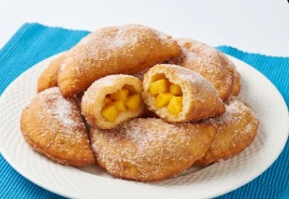 Slatke Voćne Piroške: Umetnost slatke harmonije